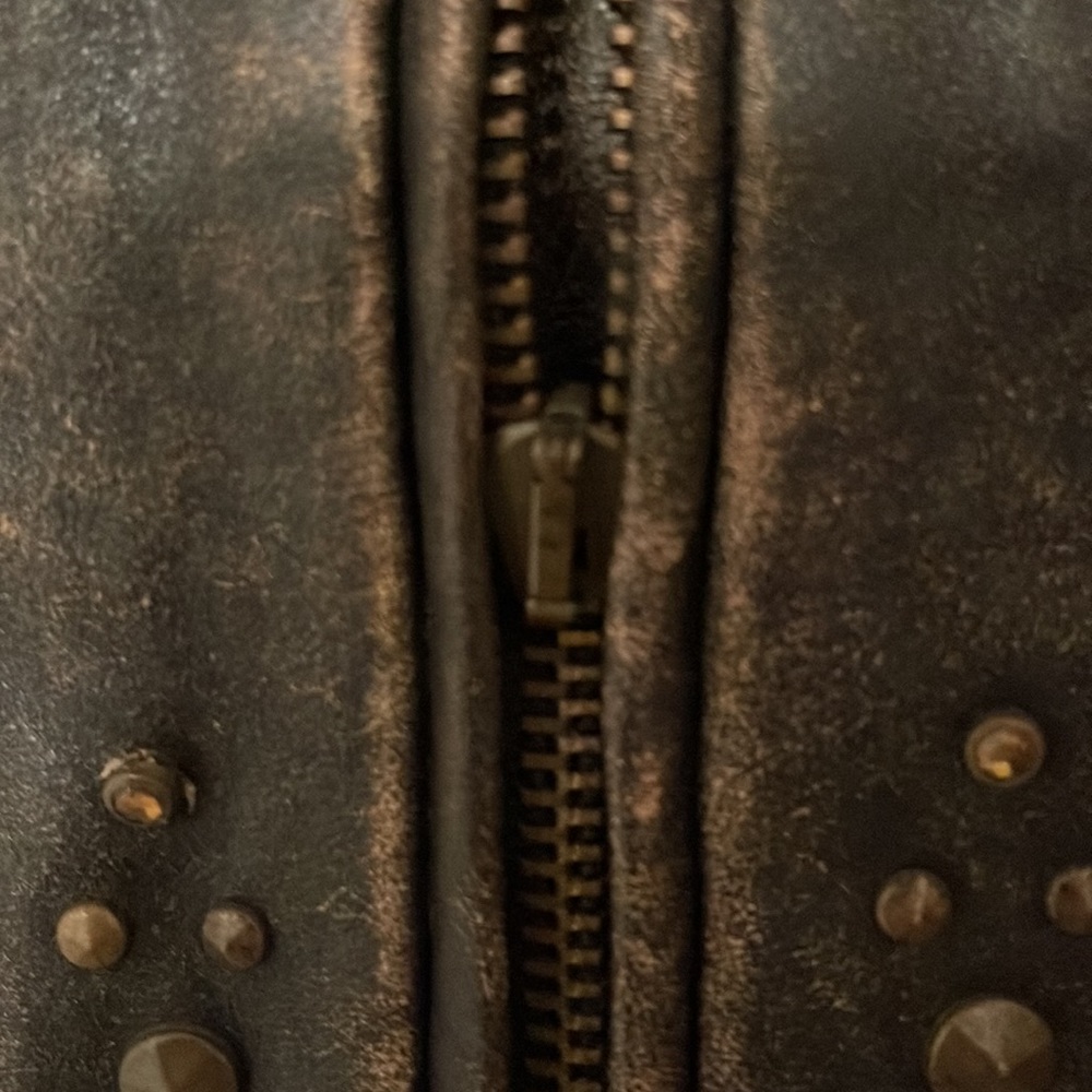 Versace XL - Picture 3 of 12